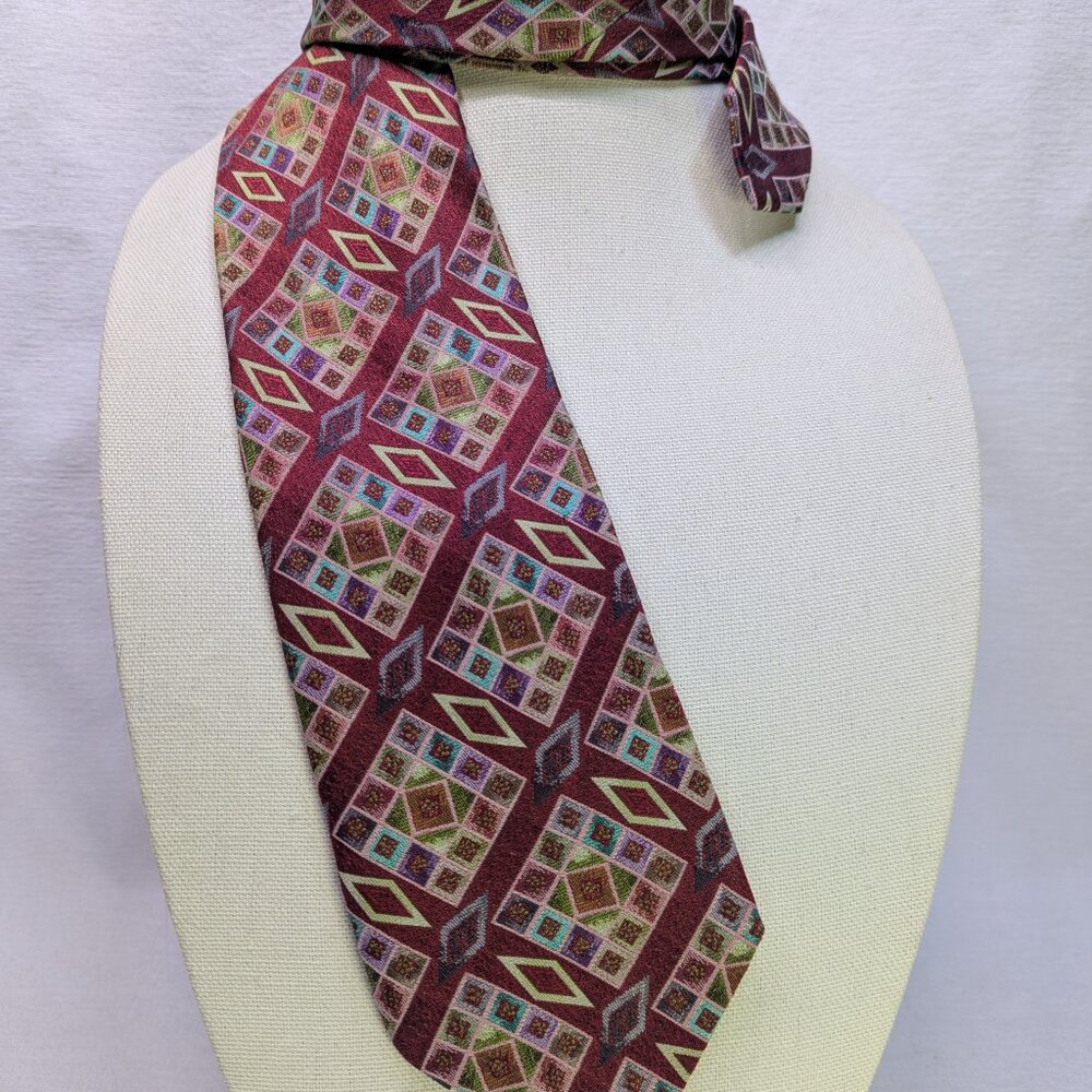 Carnaval De Venise Men's Tie Red 100% Silk Made in Italy